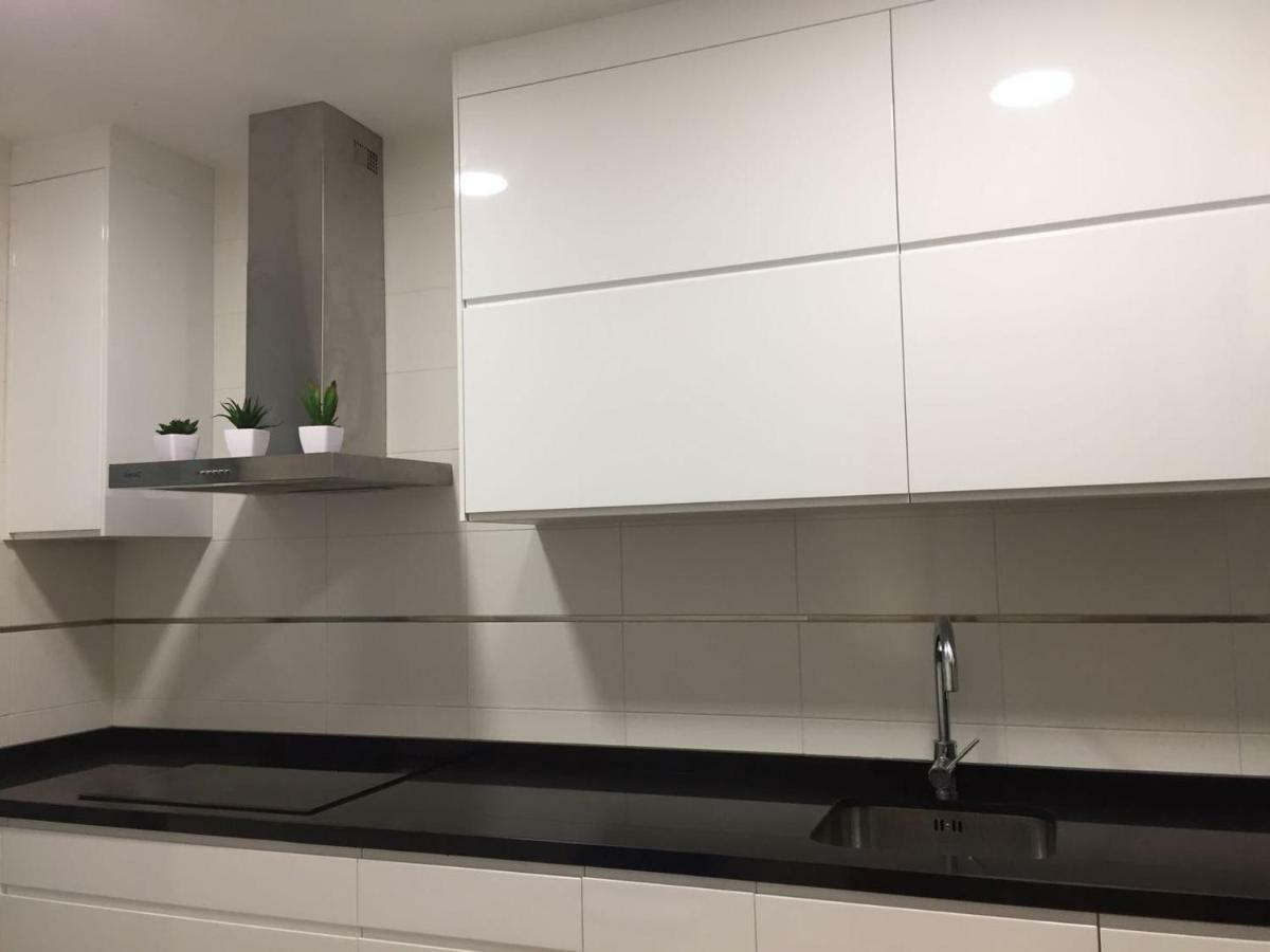 Apartamento Lujo, Primera linea playa, Garaje, Wifi, Piscina climatizada Roquetas de Mar Esterno foto