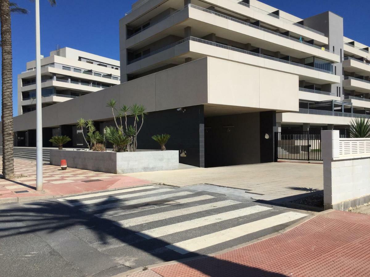 Apartamento Lujo, Primera linea playa, Garaje, Wifi, Piscina climatizada Roquetas de Mar Esterno foto